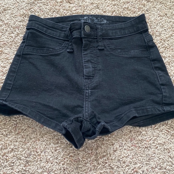 wild fable Pants - Worn Once Wild Fable HighRise Stretch Jean Shorts